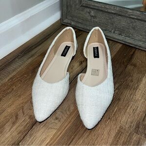 Women's Textured Cream Flats